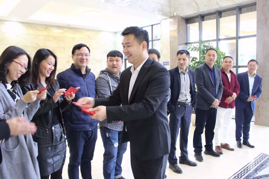 2019 | hb火博自动化恭祝您“猪”事顺利，开年大吉！